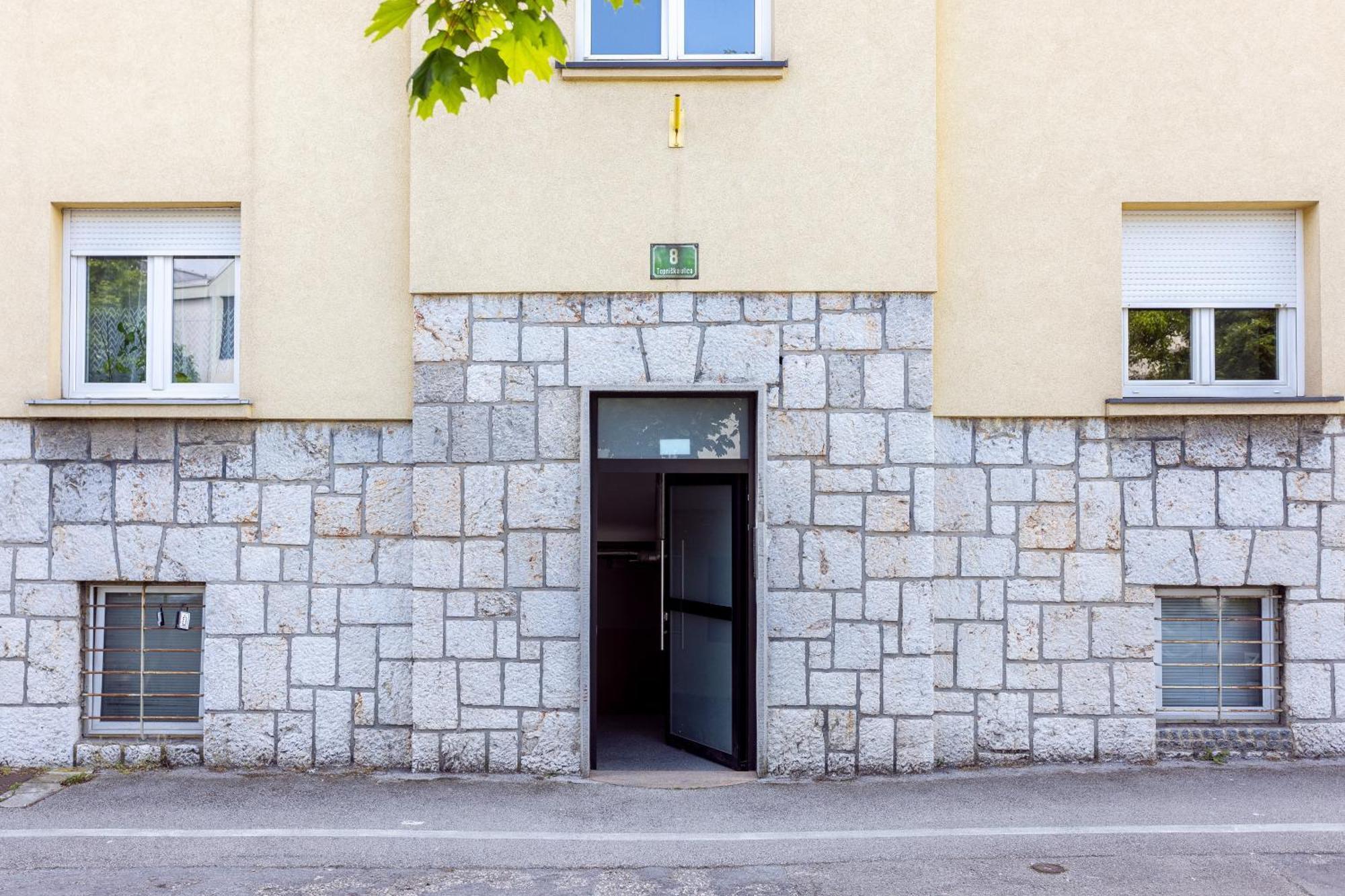 Large Two Bedroom Family App - Free Parking Ljubljana Kültér fotó
