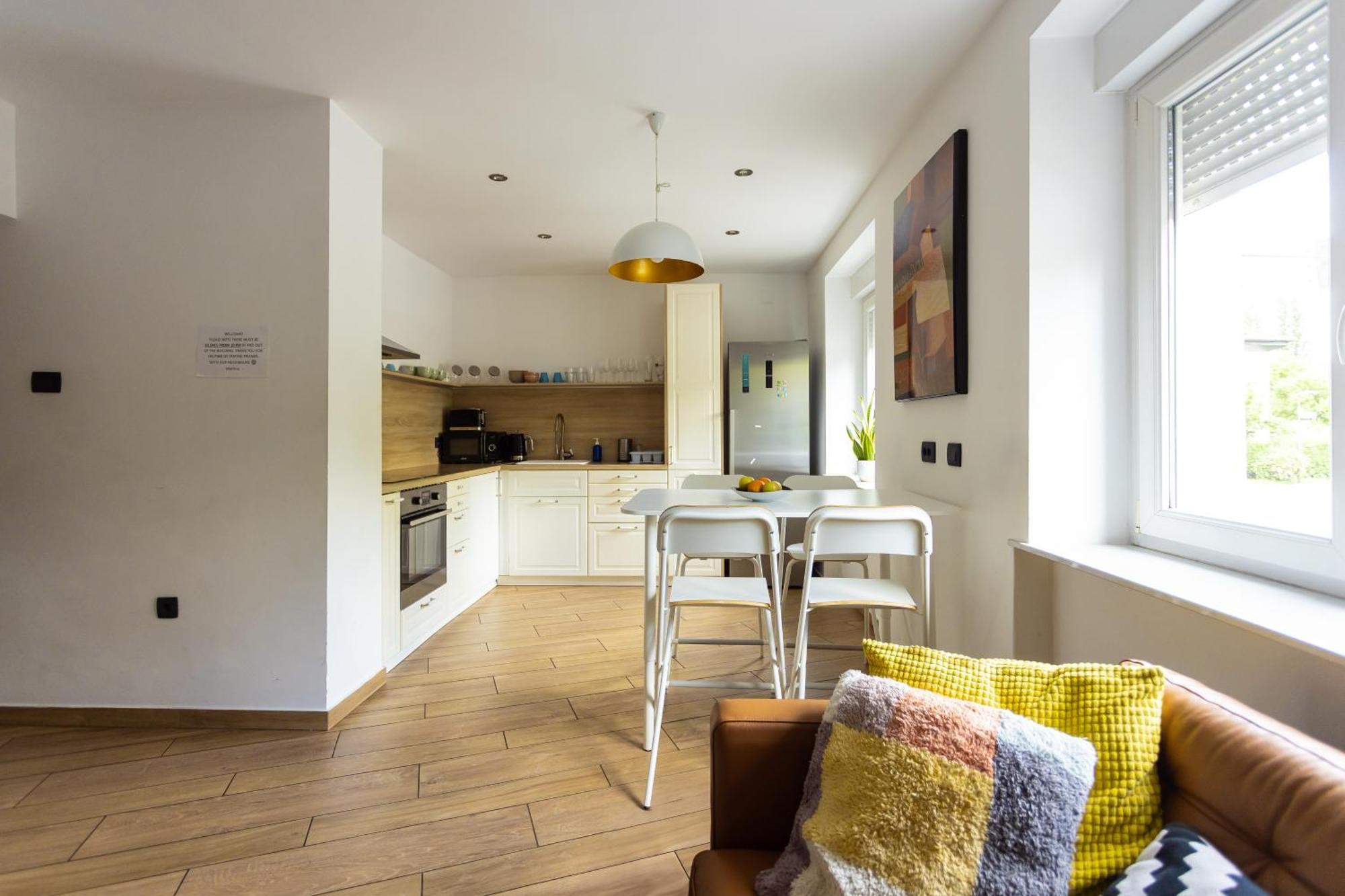 Large Two Bedroom Family App - Free Parking Ljubljana Kültér fotó
