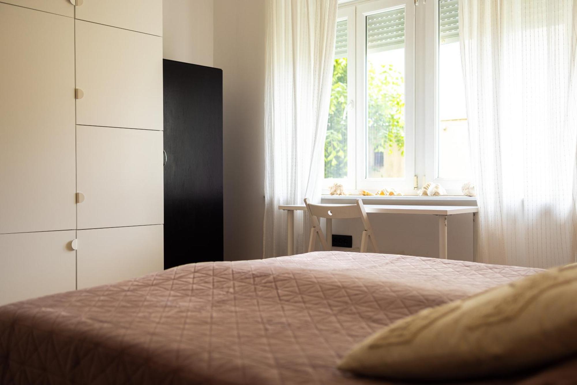 Large Two Bedroom Family App - Free Parking Ljubljana Kültér fotó